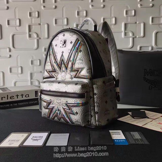 MCM女包 原單 經典造型款 Cosmo圖案 小號 MCM雙肩包 百搭款MCM女背包  mdmc1014